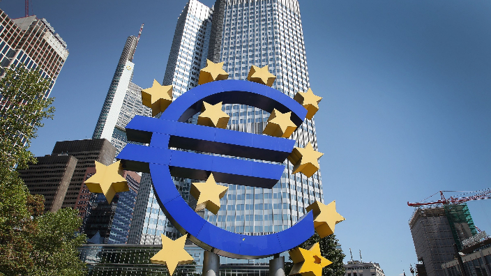 EUR растёт на фоне ожиданий от ЕЦБ