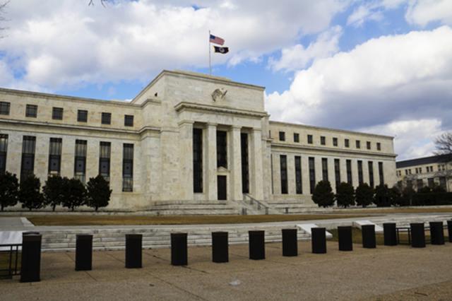 USD в ожидании кандидатов на пост главы ФРС