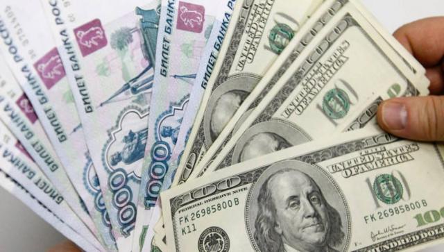RUB растёт на фоне общей динамики