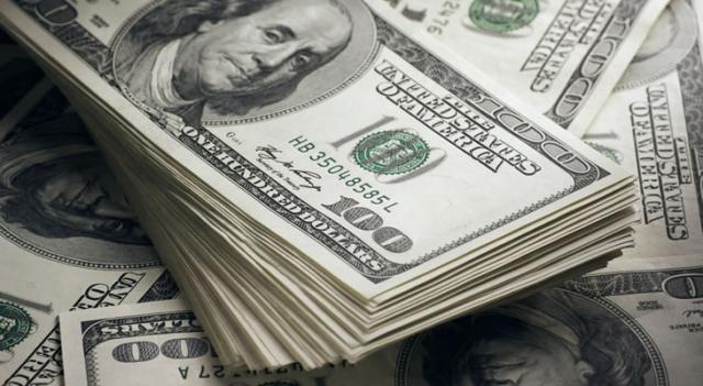 USD в минусе из-за слабого роста зарплат